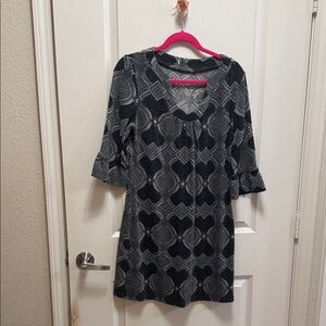 Source Unknown Black and Gray Patterned Tunic Dress